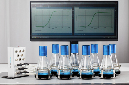 Base station for online biomass monitoring, for 16 sensors, CGQ (Cell Growth Quantifier)